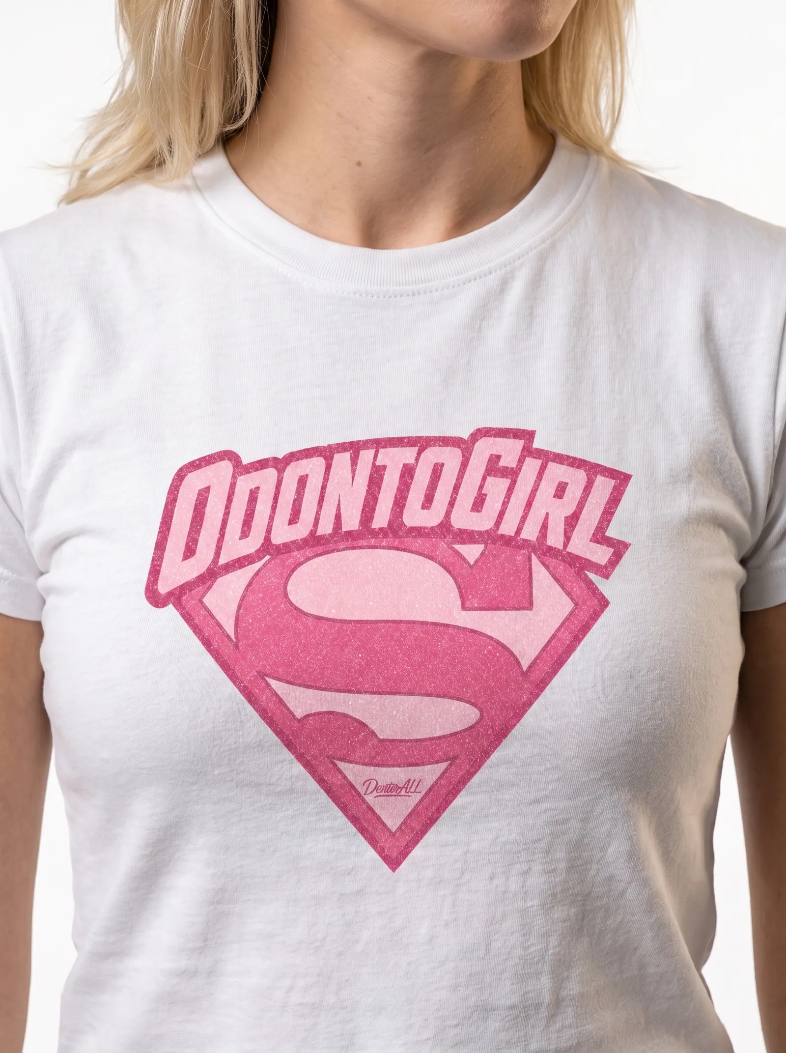 Super OdontoGirl · em modelo